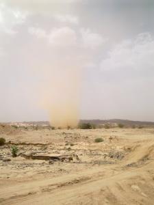 زوبعة رملية بضواحي  إليزي