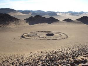 مقبرة من العصر الحجري الحديث بضواحي  إليزي