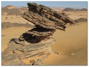 هندسة صخرية على شكل  نبات فطري  (ولاية إليزي)