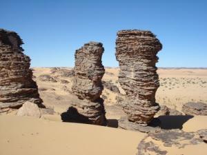 الهياكل الصخرية بإليزي