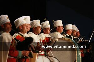 La chorale et troupe de cornemuse d’ « El Hares El Djemhouri » aux Cérémonies de clôture de Tlemcen capitale de la culture islamique 2011 (25 et 26 /04/2012)