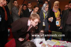 Madame Khalida Toumi, inaugurant la bibliothèque Mohamed Dib