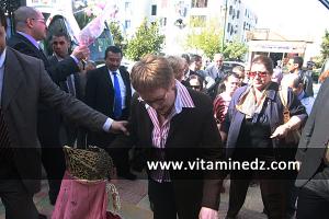 Inauguration de la bibliotheque Mohamed Dib par Mme Toumi