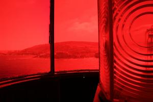 Rouge et contre tous ...