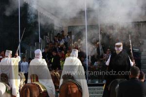 Parade populaire de groupe folkloriques algériens aux cérémonies de clôture de Tlemcen capitale de la culture islamique 2011 (21/04/2012)