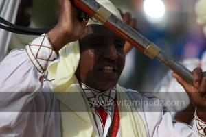 Parade populaire de groupe folkloriques algériens aux cérémonies de clôture de Tlemcen capitale de la culture islamique 2011 (21/04/2012)