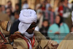 Parade populaire de groupe folkloriques algériens aux cérémonies de clôture de Tlemcen capitale de la culture islamique 2011 (21/04/2012)