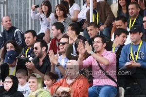 Parade populaire de groupe folkloriques algériens aux cérémonies de clôture de Tlemcen capitale de la culture islamique 2011 (21/04/2012)