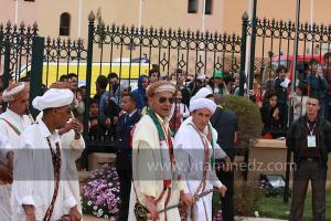 Parade populaire de groupe folkloriques algériens aux cérémonies de clôture de Tlemcen capitale de la culture islamique 2011 (21/04/2012)