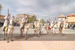 Cavaliers (khayala) de Tlemcen, Parade populaire de groupe folkloriques algériens aux cérémonies de clôture de Tlemcen capitale de la culture islamique 2011 (21/04/2012)