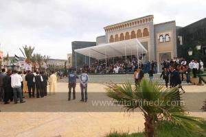 Parade populaire de groupe folkloriques algériens aux cérémonies de clôture de Tlemcen capitale de la culture islamique 2011 (21/04/2012)