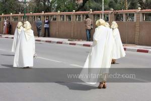 Parade populaire de groupe folkloriques algériens aux cérémonies de clôture de Tlemcen capitale de la culture islamique 2011 (21/04/2012)