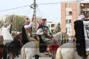 Parade populaire de groupe folkloriques algériens aux cérémonies de clôture de Tlemcen capitale de la culture islamique 2011 (21/04/2012)