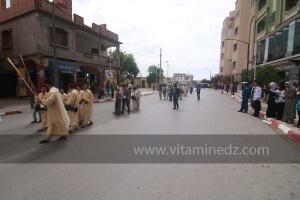 Parade populaire de groupe folkloriques algériens aux cérémonies de clôture de Tlemcen capitale de la culture islamique 2011 (21/04/2012)