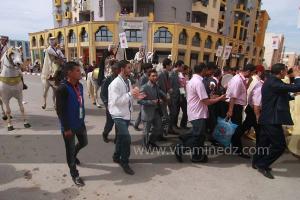 Parade populaire de groupe folkloriques algériens aux cérémonies de clôture de Tlemcen capitale de la culture islamique 2011 (21/04/2012)