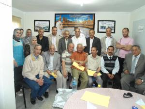 PHOTO SOUVENIR AV EC LES MEMBRES DE L'ASS TADJ