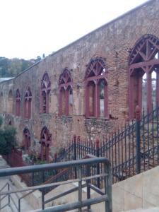 Aqueduc de Aïn Zeboudja au Val d'Hydra