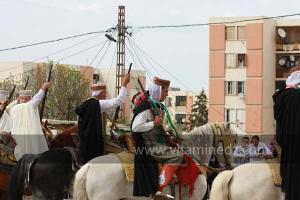 Cavaliers (khayala) de Tlemcen, Parade populaire de groupe folkloriques algériens aux cérémonies de clôture de Tlemcen capitale de la culture islamique 2011 (21/04/2012)