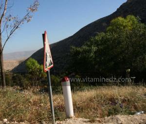 La commune de Oued Rhiou, route nationale 90, vers Ammi Moussa, Traversant Djbel Gargar