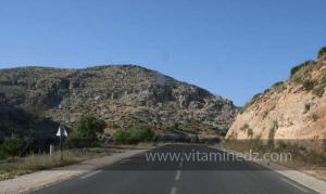 La commune de Oued Rhiou, route nationale 90, vers Ammi Moussa, Traversant Djbel Gargar