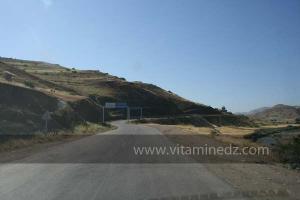 Commune de Had Echkala, Limites entre wilaya de Relizane et Tiaret