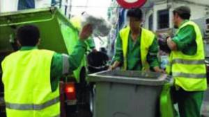 Sidi Bel-Abbès - Des enfants rendent hommage aux éboueurs