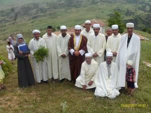*صورة تدكارية لأعضاء جمعية الزاوية الأم لشيخ أمحمد بن عيسي بوزرة -
