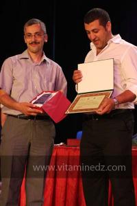 L\'association Gharnata, reçoit un prix aux Cérémonies de clôture du 6ème Festival de Hawzi de Tlemcen, le 03.07.2012