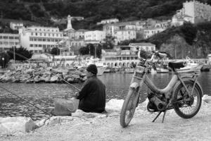 pècheur a la mobylette