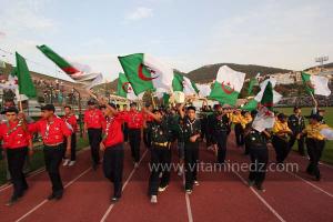 Scouts musulmans aux Festivités du cinquantenaire de l\'indépendance de l\'Algérie à Tlemcen, défilé, feux d\'artifices et fantasia au programme