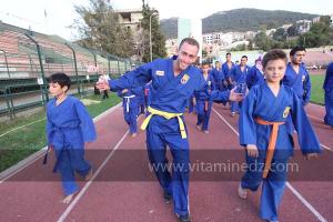 Festivités du cinquantenaire de l\'indépendance de l\'Algérie à Tlemcen, défilé, feux d\'artifices et fantasia au programme