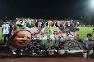 Festivités du cinquantenaire de l\'indépendance de l\'Algérie à Tlemcen, défilé, feux d\'artifices et fantasia au programme