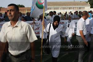 Festivités du cinquantenaire de l\'indépendance de l\'Algérie à Tlemcen, défilé, feux d\'artifices et fantasia au programme
