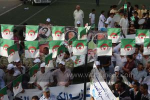 Festivités du cinquantenaire de l\'indépendance de l\'Algérie à Tlemcen, défilé, feux d\'artifices et fantasia au programme