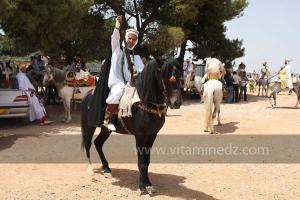 Festivités du cinquantenaire de l\'indépendance de l\'Algérie à Tlemcen, défilé, feux d\'artifices et fantasia au programme