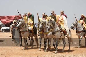 Festivités du cinquantenaire de l\'indépendance de l\'Algérie à Tlemcen, défilé, feux d\'artifices et fantasia au programme