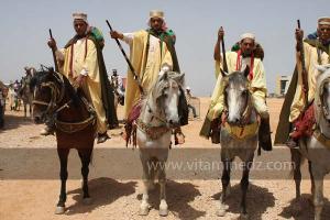 Festivités du cinquantenaire de l\'indépendance de l\'Algérie à Tlemcen, défilé, feux d\'artifices et fantasia au programme