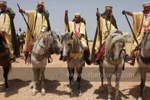 Festivités du cinquantenaire de l\'indépendance de l\'Algérie à Tlemcen, défilé, feux d\'artifices et fantasia au programme