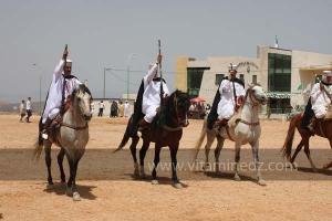 Festivités du cinquantenaire de l\'indépendance de l\'Algérie à Tlemcen, défilé, feux d\'artifices et fantasia au programme