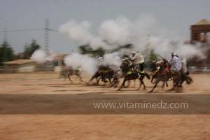 Festivités du cinquantenaire de l\'indépendance de l\'Algérie à Tlemcen, défilé, feux d\'artifices et fantasia au programme