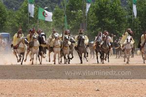 Festivités du cinquantenaire de l\'indépendance de l\'Algérie à Tlemcen, défilé, feux d\'artifices et fantasia au programme