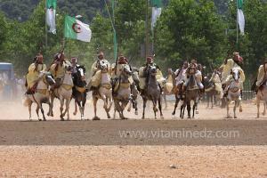 Festivités du cinquantenaire de l\'indépendance de l\'Algérie à Tlemcen, défilé, feux d\'artifices et fantasia au programme