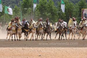 Festivités du cinquantenaire de l\'indépendance de l\'Algérie à Tlemcen, défilé, feux d\'artifices et fantasia au programme