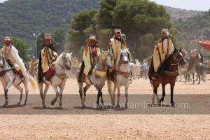 Festivités du cinquantenaire de l\'indépendance de l\'Algérie à Tlemcen, défilé, feux d\'artifices et fantasia au programme
