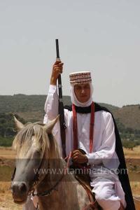 Festivités du cinquantenaire de l\'indépendance de l\'Algérie à Tlemcen, défilé, feux d\'artifices et fantasia au programme