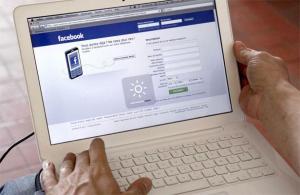 Planète - Utiliser Facebook pendant un mois émet autant de CO2 que boire une tasse de café