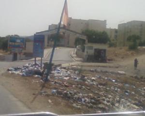 Ténès désertée par les estivants: Les rues croulent sous les ordures