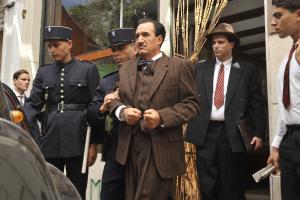 Fellag dans Ce que le jour doit à la nuit est un film d\'Alexandre Arcady basé sur le roman du même nom Ce que le jour doit à la nuit de Yasmina Khadra