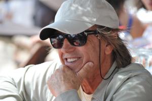 Ce que le jour doit à la nuit est un film d\'Alexandre Arcady basé sur le roman du même nom Ce que le jour doit à la nuit de Yasmina Khadra