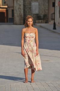 Ce que le jour doit à la nuit est un film d\'Alexandre Arcady basé sur le roman du même nom Ce que le jour doit à la nuit de Yasmina Khadra